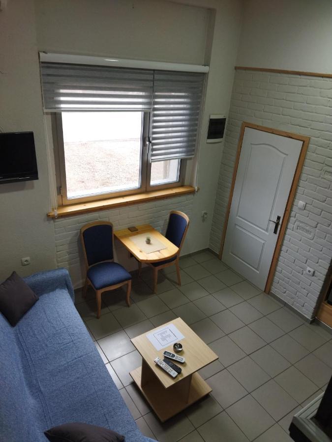 Apartmani Sirmium Sremska Mitrovica Eksteriør billede